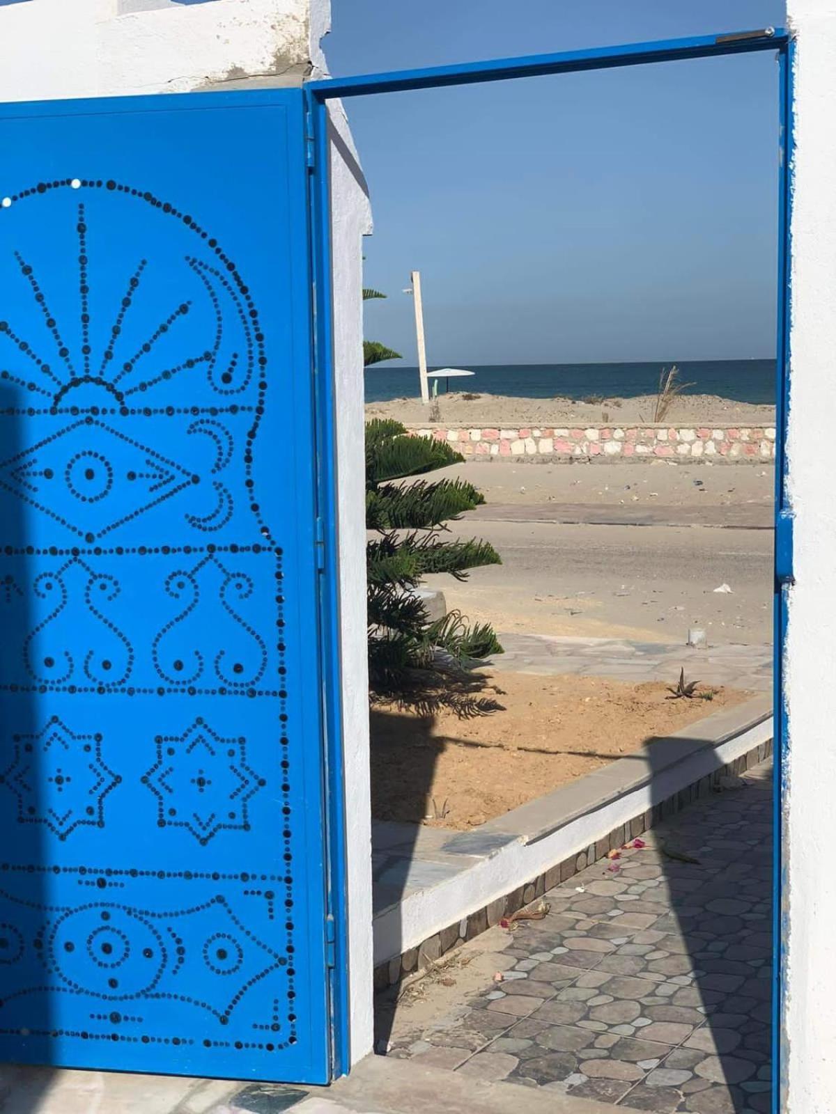 Holiday Home By The Sea, Gabes Ngoại thất bức ảnh