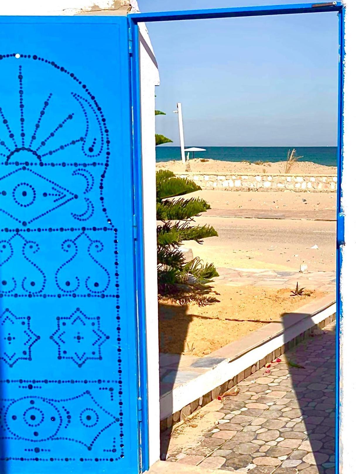 Holiday Home By The Sea, Gabes Ngoại thất bức ảnh
